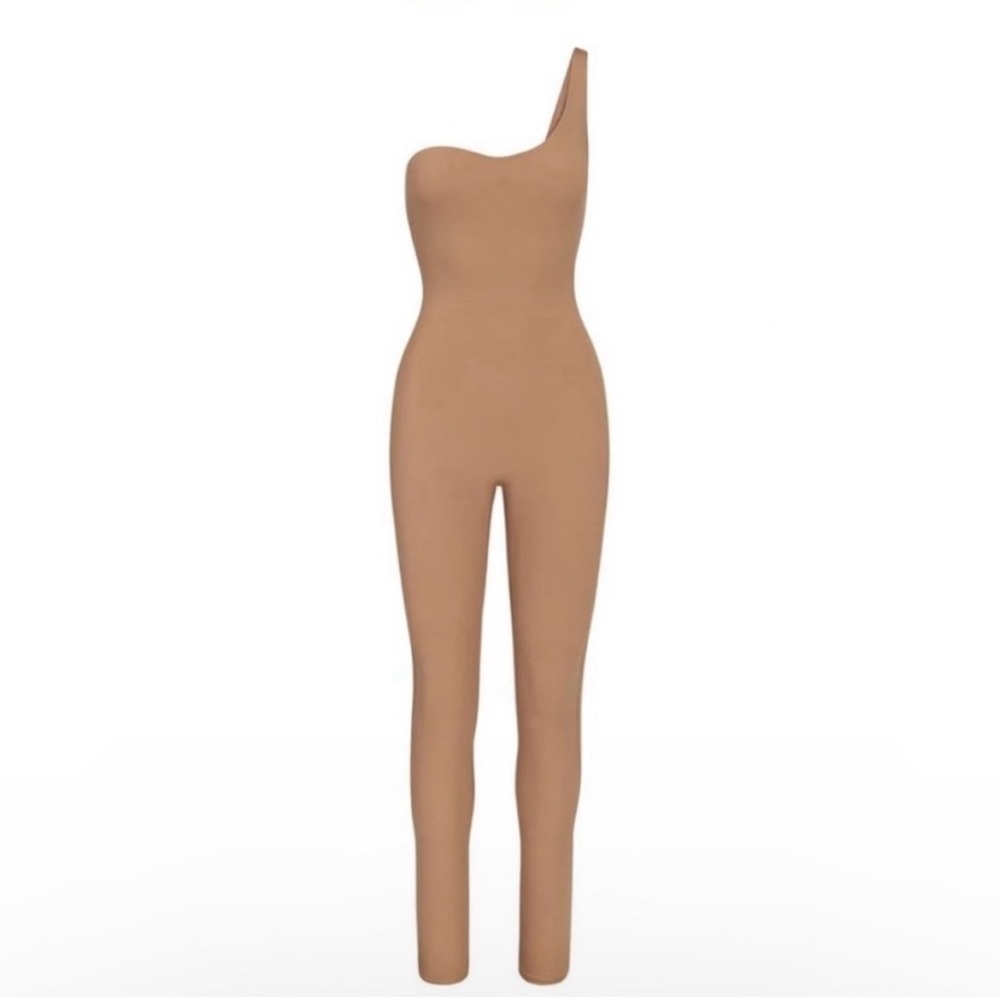 SKIMS All In One Shoulder Onesie-Ochre